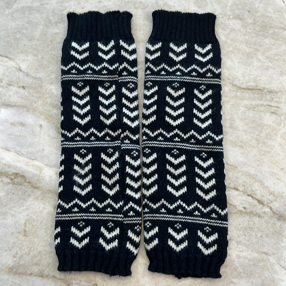 NEW Knit Leg Warmers | Black and White Chevron | OS - Picture 2 of 4